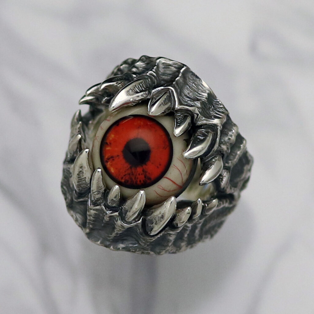Doll eye ring